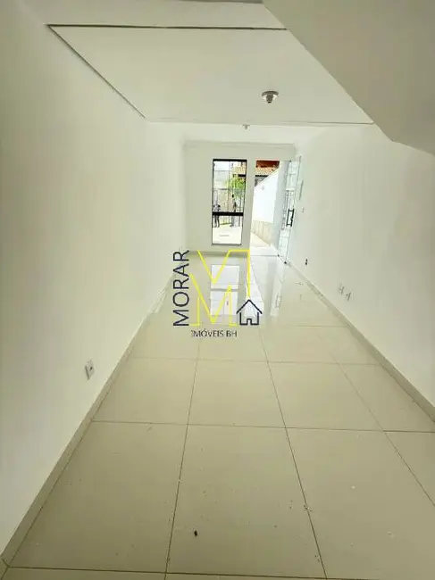 Foto 2 de Casa com 2 quartos à venda, 67m2 em Jardim Guanabara, Belo Horizonte - MG