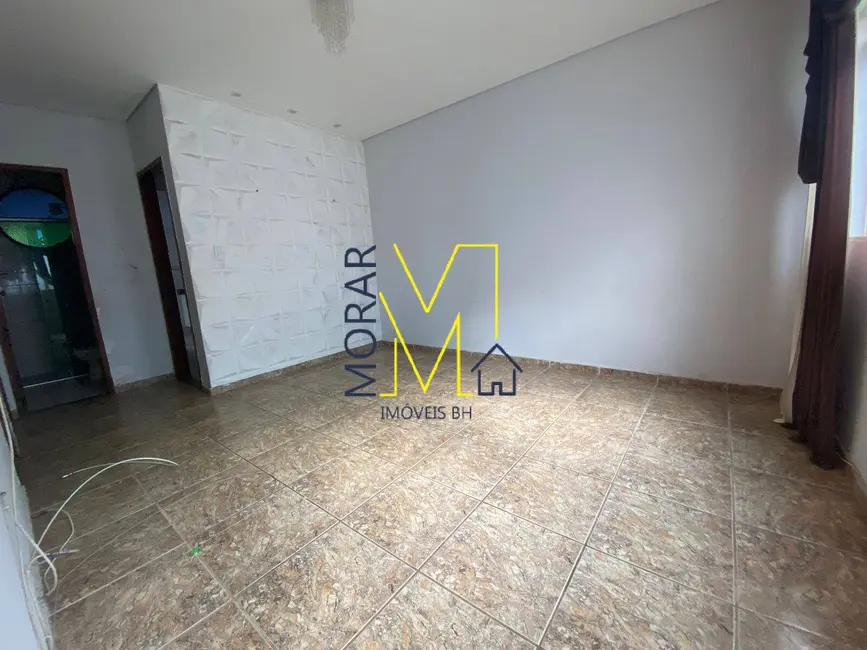 Foto 2 de Casa com 2 quartos à venda, 80m2 em Santa Amélia, Belo Horizonte - MG