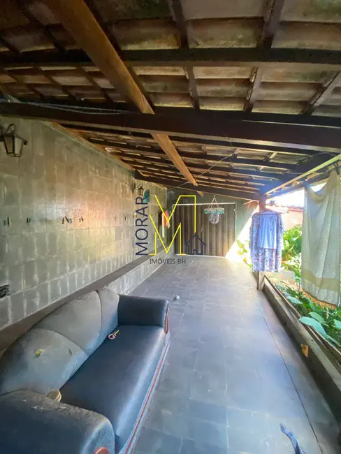 Foto 2 de Casa com 3 quartos à venda, 200m2 em Minascaixa, Belo Horizonte - MG