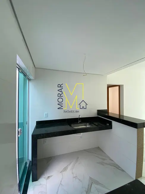 Foto 2 de Apartamento com 2 quartos à venda, 55m2 em Planalto, Belo Horizonte - MG