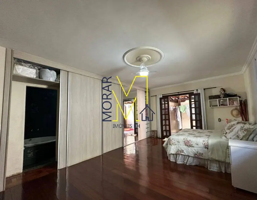 Casa com 3 quartos à venda, 400m2 em Santa Mônica, Belo Horizonte - MG - imagem 7 Foto 7 de Casa com 3 quartos à venda, 400m2 em Santa Mônica, Belo Horizonte - MG