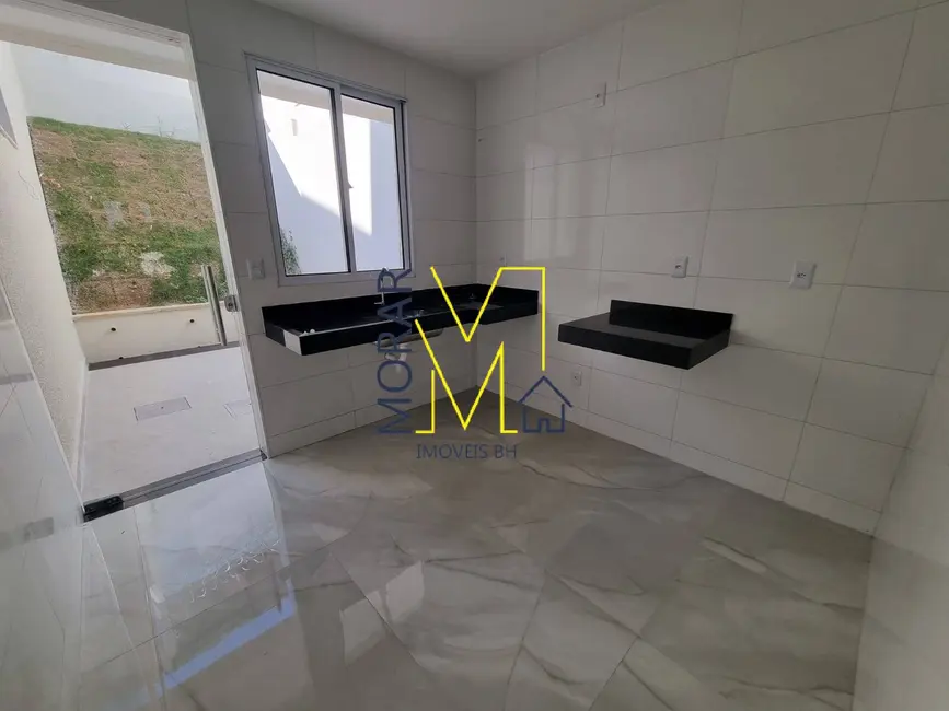 Foto 3 de Casa com 2 quartos à venda, 125m2 em Vila Cloris, Belo Horizonte - MG