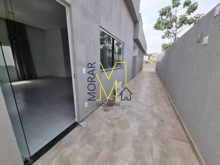 Foto 2 de Casa com 3 quartos à venda, 180m2 em Santa Amélia, Belo Horizonte - MG