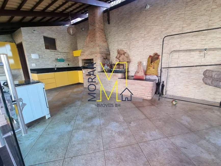 Casa com 4 quartos à venda, 253m2 em Rio Branco, Belo Horizonte - MG - imagem 8 Foto 8 de Casa com 4 quartos à venda, 253m2 em Rio Branco, Belo Horizonte - MG