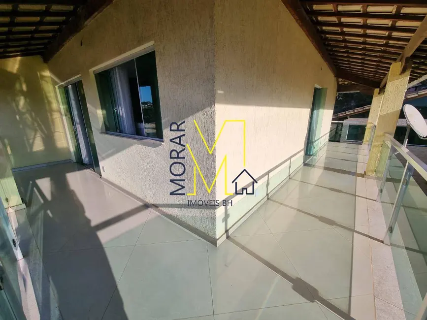 Casa com 4 quartos à venda, 253m2 em Rio Branco, Belo Horizonte - MG - imagem 3 Foto 3 de Casa com 4 quartos à venda, 253m2 em Rio Branco, Belo Horizonte - MG
