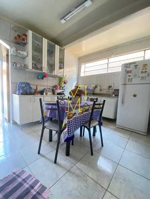 Casa com 2 quartos à venda, 360m2 em Planalto, Belo Horizonte - MG - imagem 5 Foto 5 de Casa com 2 quartos à venda, 360m2 em Planalto, Belo Horizonte - MG