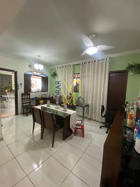 Foto 2 de Casa com 2 quartos à venda, 360m2 em Planalto, Belo Horizonte - MG