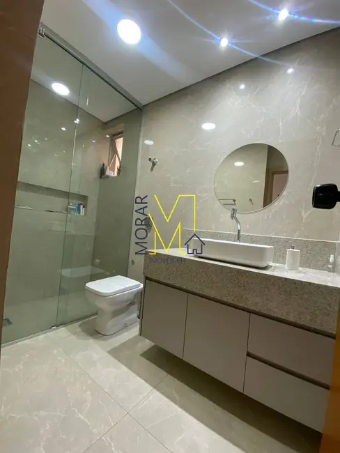 Apartamento com 3 quartos à venda, 162m2 em Heliópolis, Belo Horizonte - MG - imagem 5 Foto 5 de Apartamento com 3 quartos à venda, 162m2 em Heliópolis, Belo Horizonte - MG