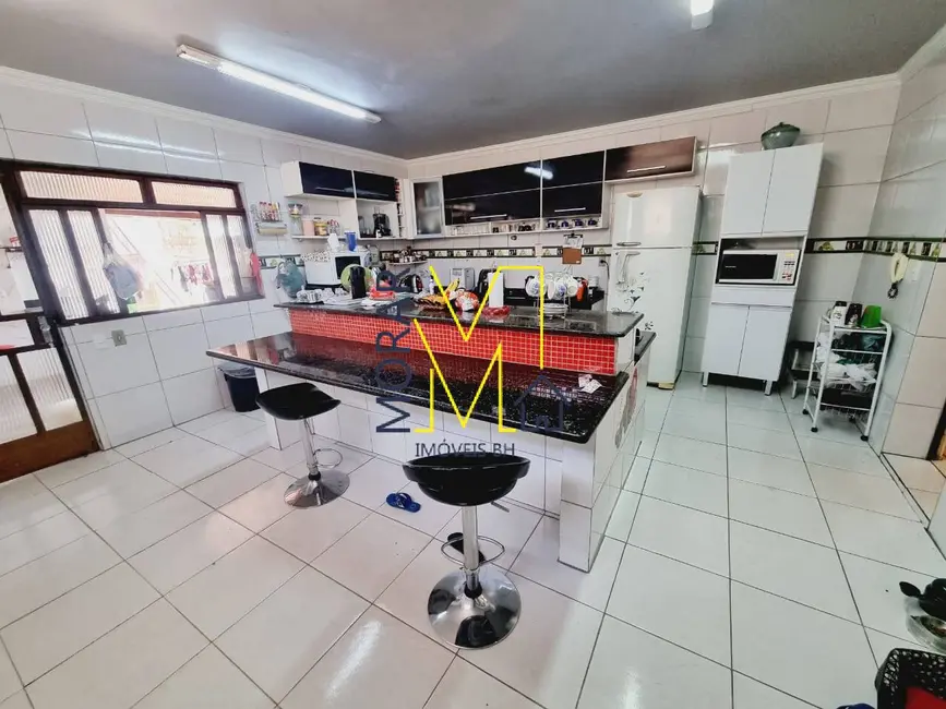 Casa com 4 quartos à venda, 294m2 em Jardim Guanabara, Belo Horizonte - MG - imagem 2 Foto 2 de Casa com 4 quartos à venda, 294m2 em Jardim Guanabara, Belo Horizonte - MG