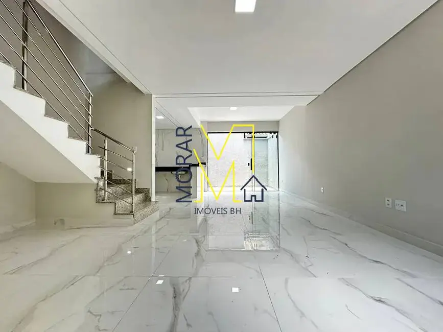 Foto 2 de Casa com 3 quartos à venda, 26m2 em Santa Mônica, Belo Horizonte - MG