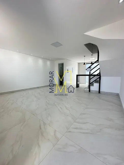 Foto 2 de Casa com 3 quartos à venda, 112m2 em Planalto, Belo Horizonte - MG