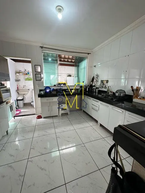 Casa com 2 quartos à venda, 70m2 em Santa Amélia, Belo Horizonte - MG - imagem 5 Foto 5 de Casa com 2 quartos à venda, 70m2 em Santa Amélia, Belo Horizonte - MG