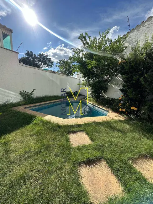 Foto 2 de Casa com 3 quartos à venda, 170m2 em Santa Amélia, Belo Horizonte - MG
