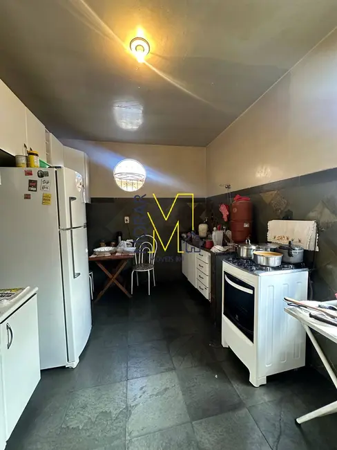 Casa com 4 quartos à venda, 203m2 em Santa Amélia, Belo Horizonte - MG - imagem 5 Foto 5 de Casa com 4 quartos à venda, 203m2 em Santa Amélia, Belo Horizonte - MG