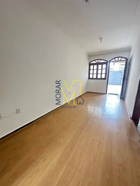 Foto 2 de Casa com 2 quartos à venda, 76m2 em Santa Amélia, Belo Horizonte - MG