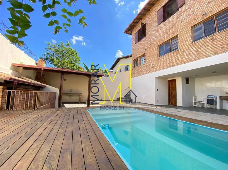 Foto 1 de Casa com 3 quartos à venda, 282m2 em Santa Amélia, Belo Horizonte - MG