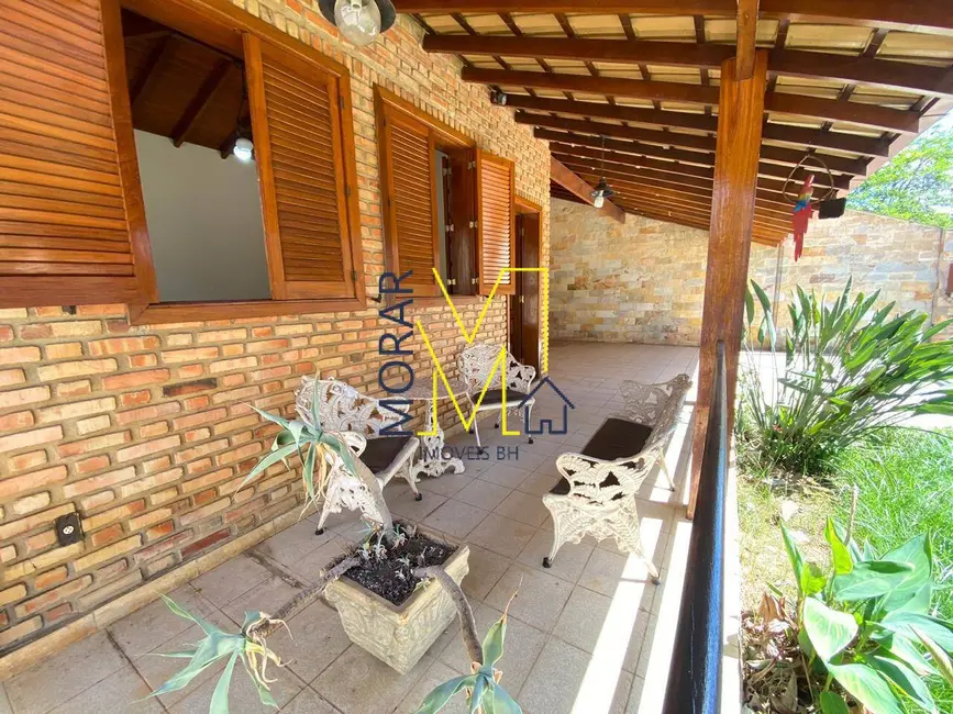 Casa com 3 quartos à venda, 282m2 em Santa Amélia, Belo Horizonte - MG - imagem 3 Foto 3 de Casa com 3 quartos à venda, 282m2 em Santa Amélia, Belo Horizonte - MG