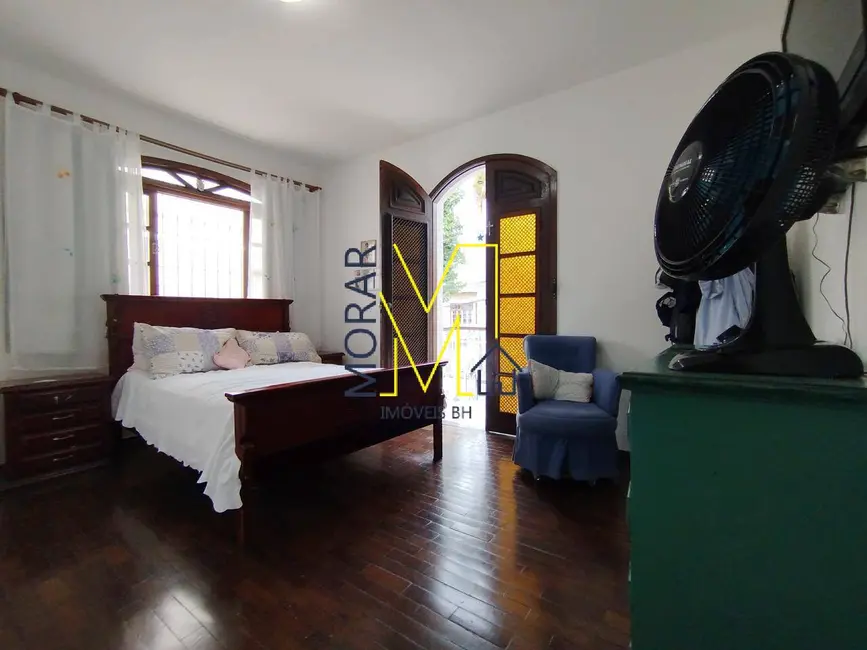Casa com 3 quartos à venda, 310m2 em Itapoã, Belo Horizonte - MG - imagem 8 Foto 8 de Casa com 3 quartos à venda, 310m2 em Itapoã, Belo Horizonte - MG