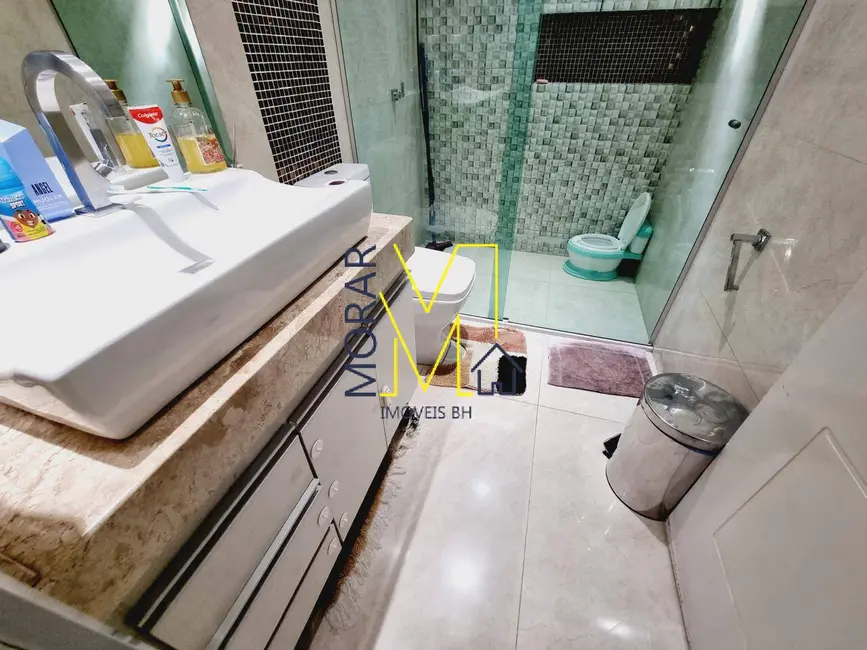 Casa com 4 quartos à venda, 146m2 em Santa Amélia, Belo Horizonte - MG - imagem 8 Foto 8 de Casa com 4 quartos à venda, 146m2 em Santa Amélia, Belo Horizonte - MG