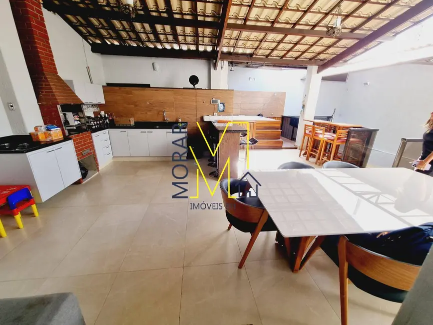Casa com 4 quartos à venda, 146m2 em Santa Amélia, Belo Horizonte - MG - imagem 3 Foto 3 de Casa com 4 quartos à venda, 146m2 em Santa Amélia, Belo Horizonte - MG