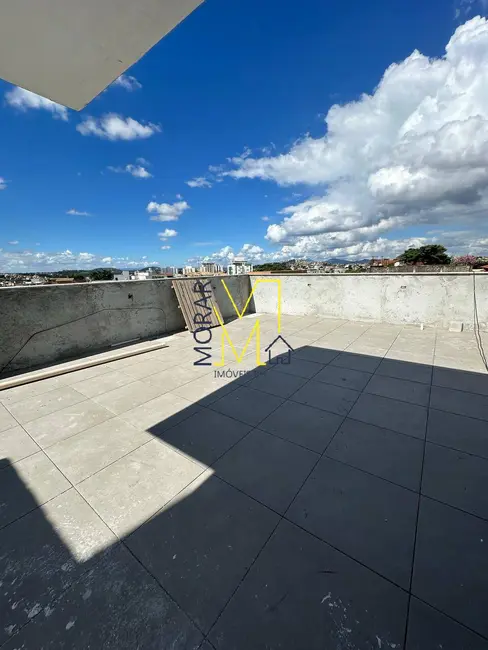 Cobertura com 3 quartos à venda, 130m2 em Planalto, Belo Horizonte - MG - imagem 2 Foto 2 de Cobertura com 3 quartos à venda, 130m2 em Planalto, Belo Horizonte - MG