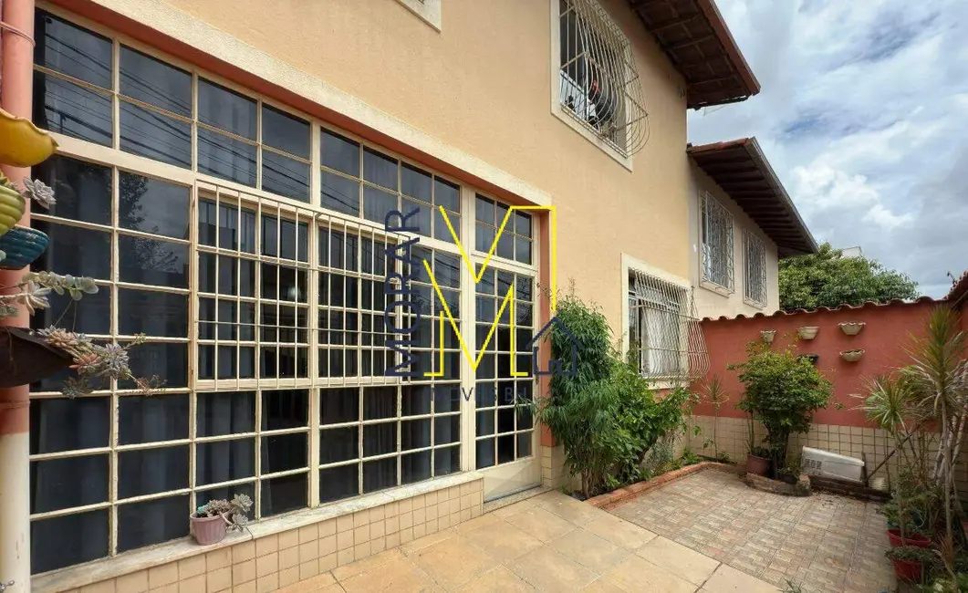 Foto 1 de Casa com 3 quartos à venda, 96m2 em Santa Amélia, Belo Horizonte - MG