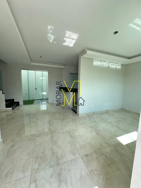 Foto 2 de Casa com 3 quartos à venda, 110m2 em Candelária, Belo Horizonte - MG