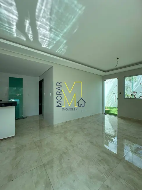 Casa com 3 quartos à venda, 150m2 em Candelária, Belo Horizonte - MG - imagem 2 Foto 2 de Casa com 3 quartos à venda, 150m2 em Candelária, Belo Horizonte - MG