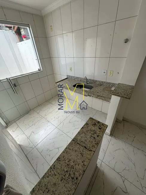 Foto 2 de Casa com 2 quartos à venda, 60m2 em Jardim Leblon, Belo Horizonte - MG