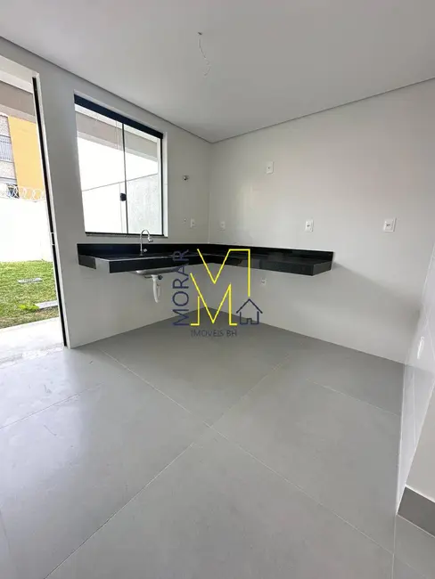 Casa com 2 quartos à venda, 109m2 em Santa Mônica, Belo Horizonte - MG - imagem 3 Foto 3 de Casa com 2 quartos à venda, 109m2 em Santa Mônica, Belo Horizonte - MG
