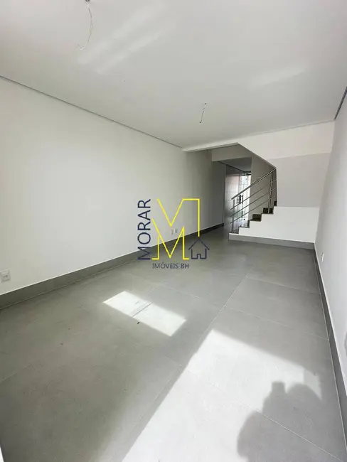 Foto 1 de Casa com 2 quartos à venda, 109m2 em Santa Mônica, Belo Horizonte - MG