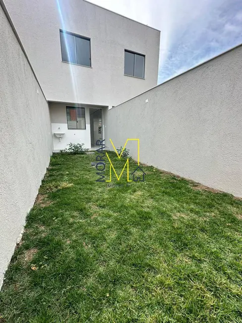 Foto 5 de Casa com 2 quartos à venda, 126m2 em Santa Mônica, Belo Horizonte - MG