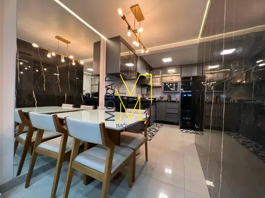 Foto 2 de Casa com 2 quartos à venda, 70m2 em Santa Mônica, Belo Horizonte - MG
