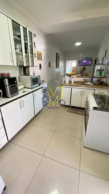 Foto 3 de Casa com 2 quartos à venda em Santa Mônica, Belo Horizonte - MG