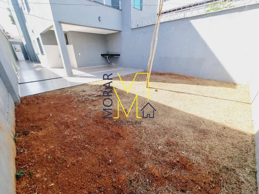Casa com 4 quartos à venda, 150m2 em Beija Flor, Belo Horizonte - MG - imagem 2 Foto 2 de Casa com 4 quartos à venda, 150m2 em Beija Flor, Belo Horizonte - MG
