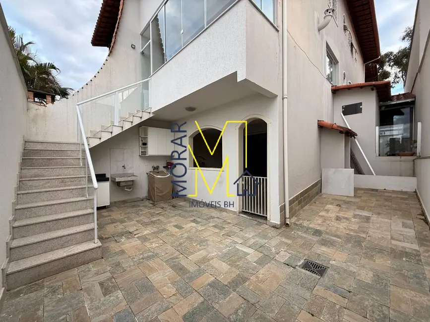 Foto 1 de Casa com 3 quartos à venda, 180m2 em Santa Amélia, Belo Horizonte - MG