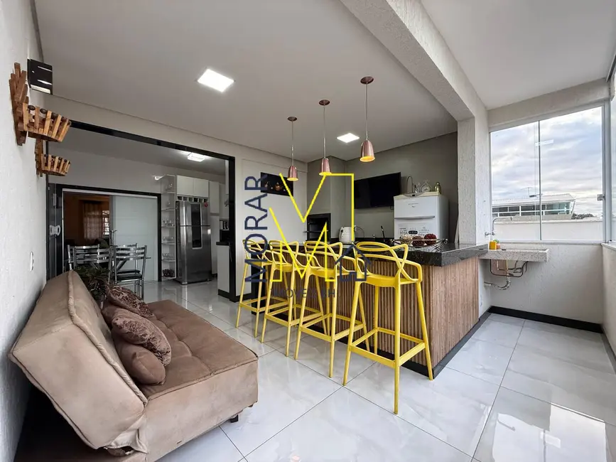 Foto 2 de Casa com 3 quartos à venda, 180m2 em Santa Amélia, Belo Horizonte - MG