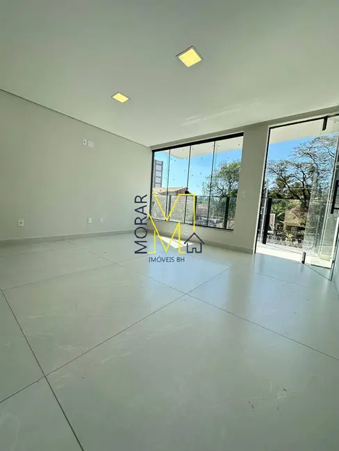 Foto 4 de Casa com 3 quartos à venda, 63m2 em Planalto, Belo Horizonte - MG