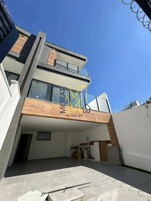 Foto 1 de Casa com 3 quartos à venda, 63m2 em Planalto, Belo Horizonte - MG