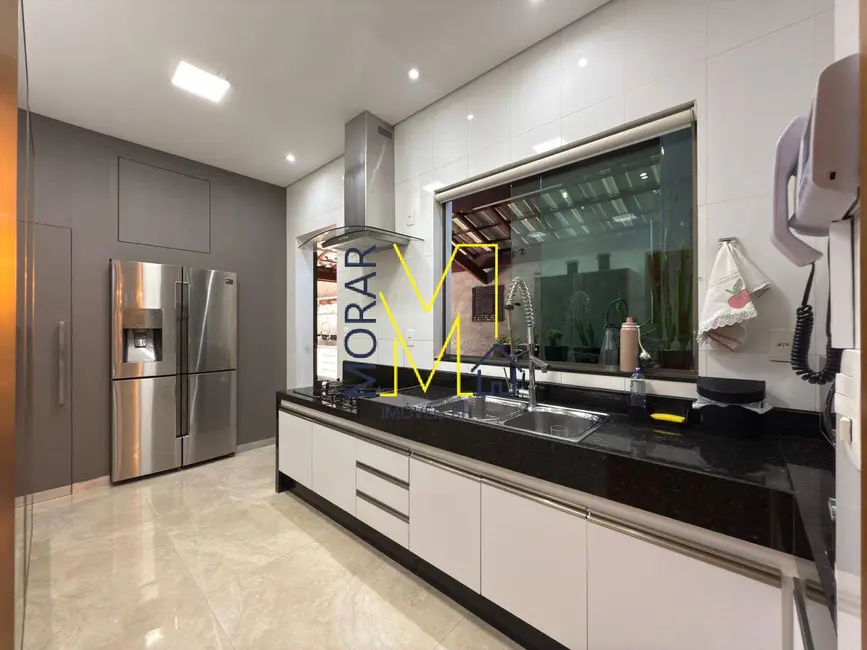Casa com 3 quartos à venda, 214m2 em Jardim Atlântico, Belo Horizonte - MG - imagem 5 Foto 5 de Casa com 3 quartos à venda, 214m2 em Jardim Atlântico, Belo Horizonte - MG