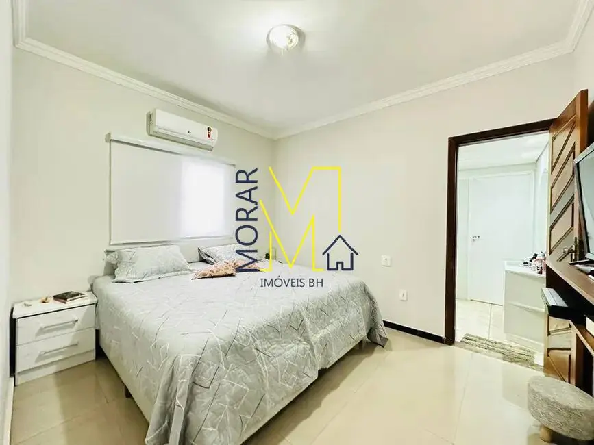 Casa com 4 quartos à venda, 225m2 em Santa Amélia, Belo Horizonte - MG - imagem 5 Foto 5 de Casa com 4 quartos à venda, 225m2 em Santa Amélia, Belo Horizonte - MG