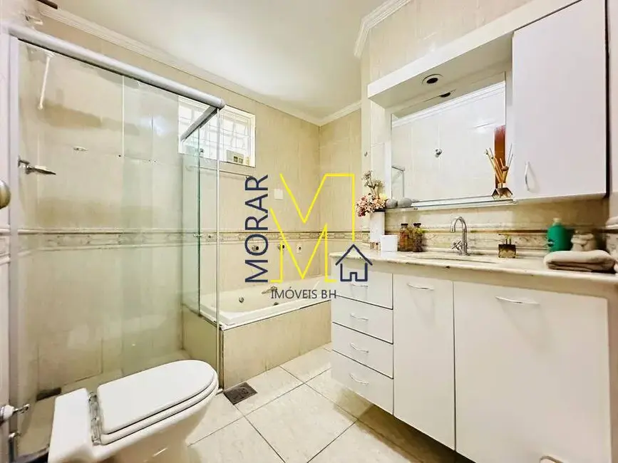 Casa com 4 quartos à venda, 225m2 em Santa Amélia, Belo Horizonte - MG - imagem 8 Foto 8 de Casa com 4 quartos à venda, 225m2 em Santa Amélia, Belo Horizonte - MG