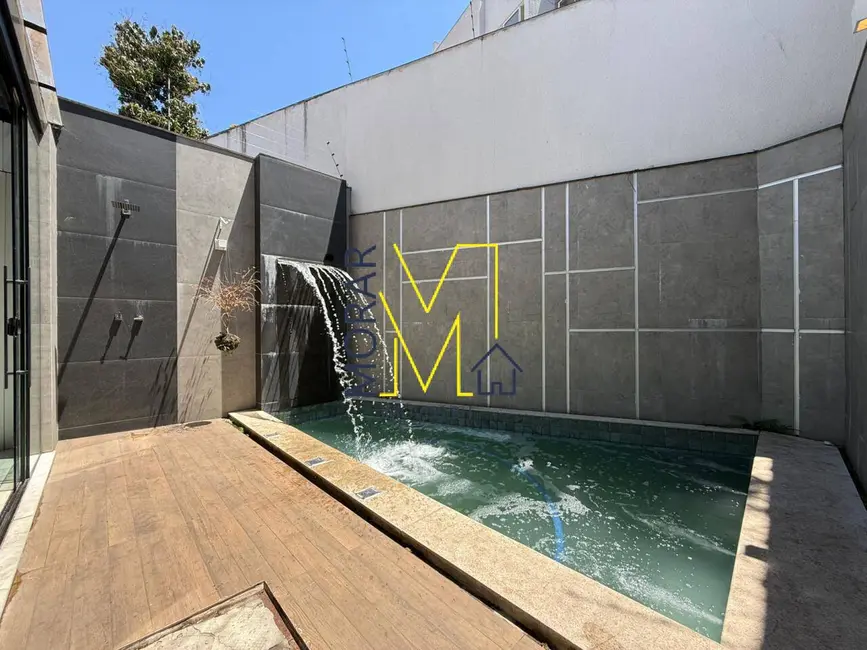 Casa com 4 quartos à venda, 150m2 em Santa Amélia, Belo Horizonte - MG - imagem 1 Foto 1 de Casa com 4 quartos à venda, 150m2 em Santa Amélia, Belo Horizonte - MG