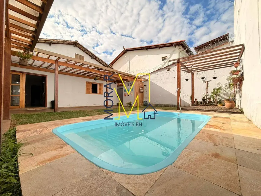 Foto 1 de Casa com 4 quartos à venda, 260m2 em Planalto, Belo Horizonte - MG