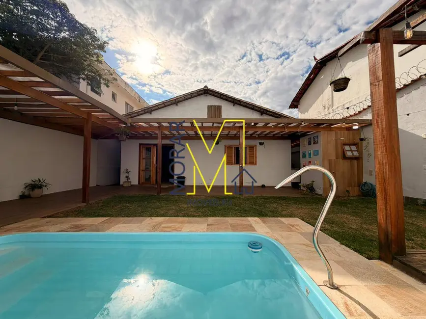 Foto 4 de Casa com 4 quartos à venda, 260m2 em Planalto, Belo Horizonte - MG