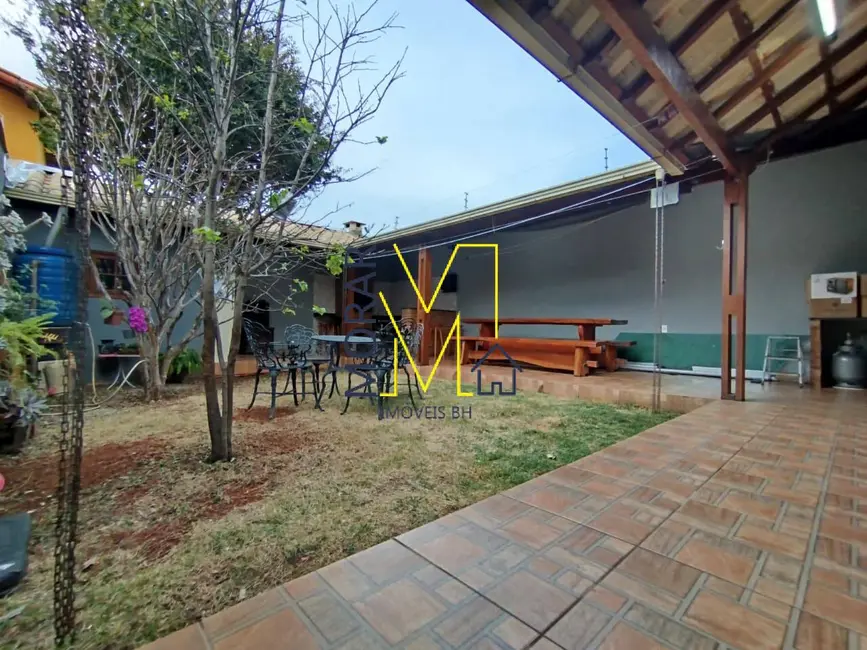 Foto 7 de Casa com 3 quartos à venda, 187m2 em Rio Branco, Belo Horizonte - MG