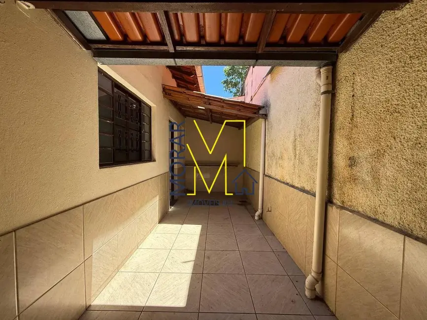 Casa com 2 quartos à venda, 100m2 em Santa Amélia, Belo Horizonte - MG - imagem 3 Foto 3 de Casa com 2 quartos à venda, 100m2 em Santa Amélia, Belo Horizonte - MG