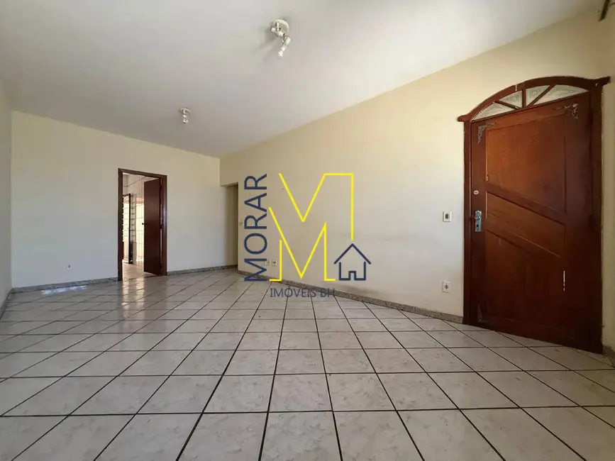 Casa com 2 quartos à venda, 100m2 em Santa Amélia, Belo Horizonte - MG - imagem 9 Foto 9 de Casa com 2 quartos à venda, 100m2 em Santa Amélia, Belo Horizonte - MG