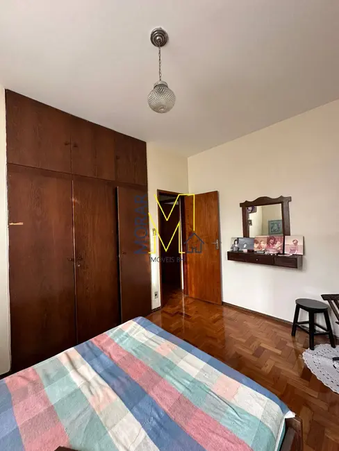 Foto 9 de Casa com 3 quartos à venda, 300m2 em Santa Amélia, Belo Horizonte - MG