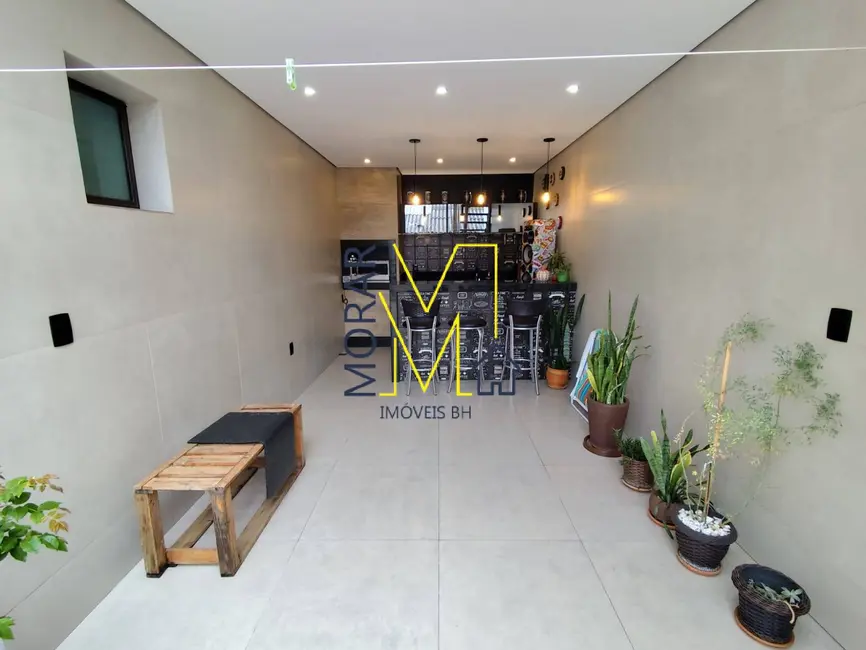 Foto 2 de Casa com 3 quartos à venda, 134m2 em Trevo, Belo Horizonte - MG